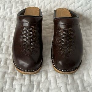 Troentorp women’s clogs